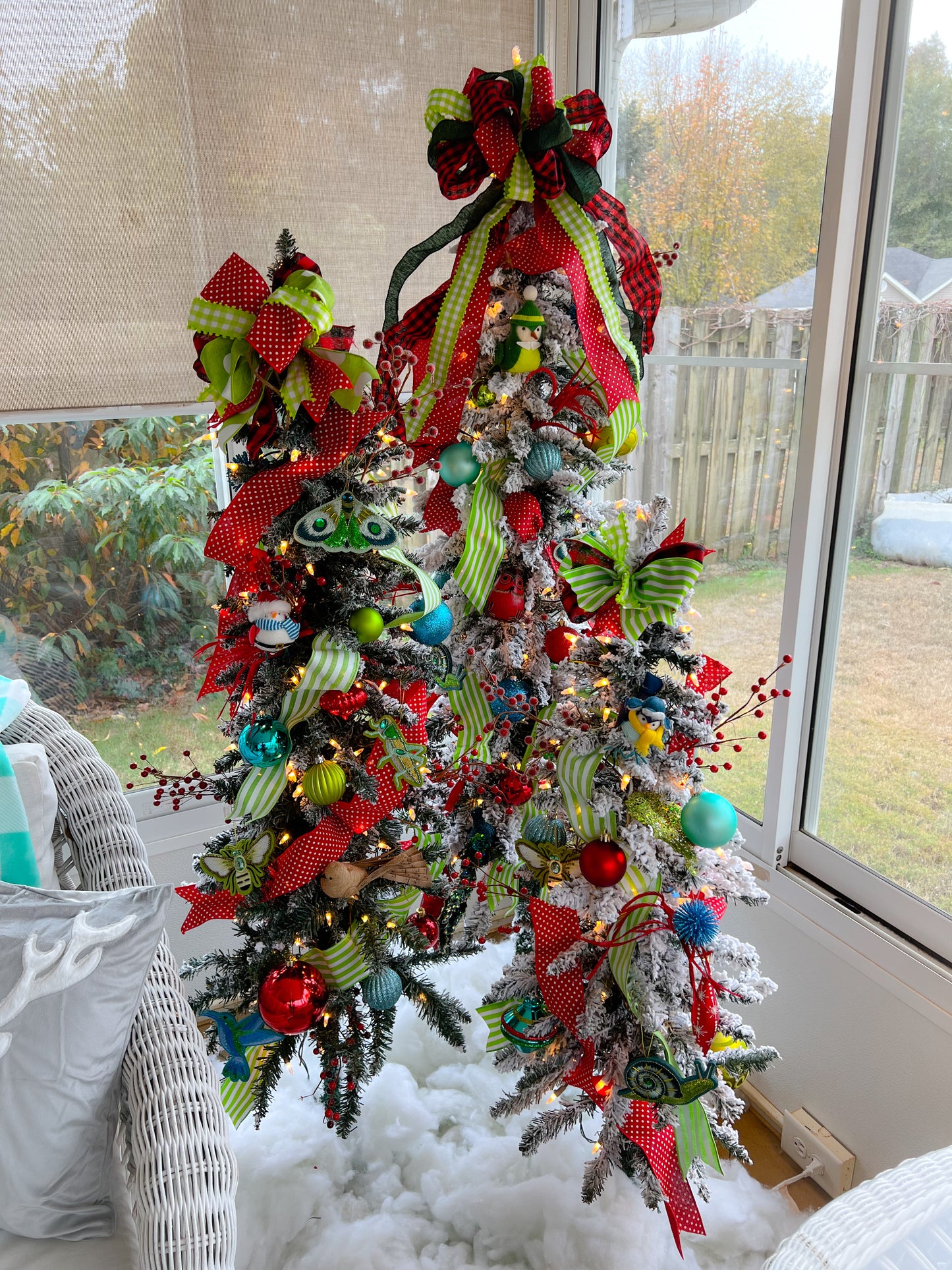 đ¸ Fresh Holiday Floral Centerpiece Add-On