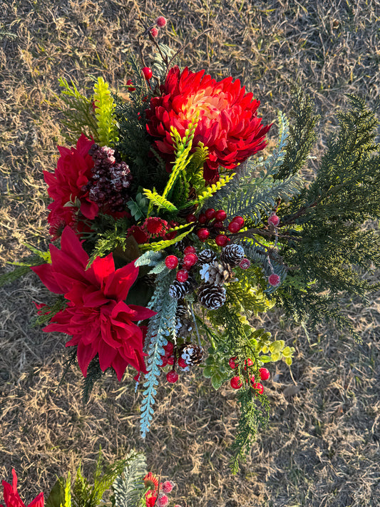 Custom Gravesite Memorial Arrangements